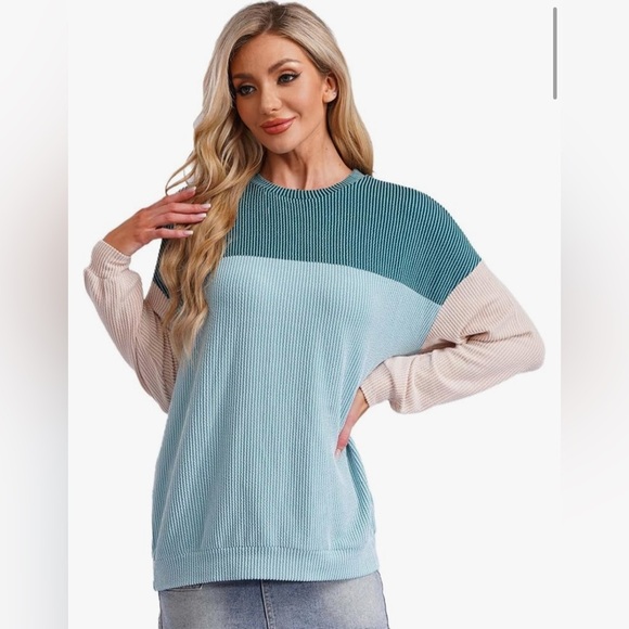 NWOT- WOMENS BLOCK RIBBED SHIRT🔥 - Picture 3 of 3